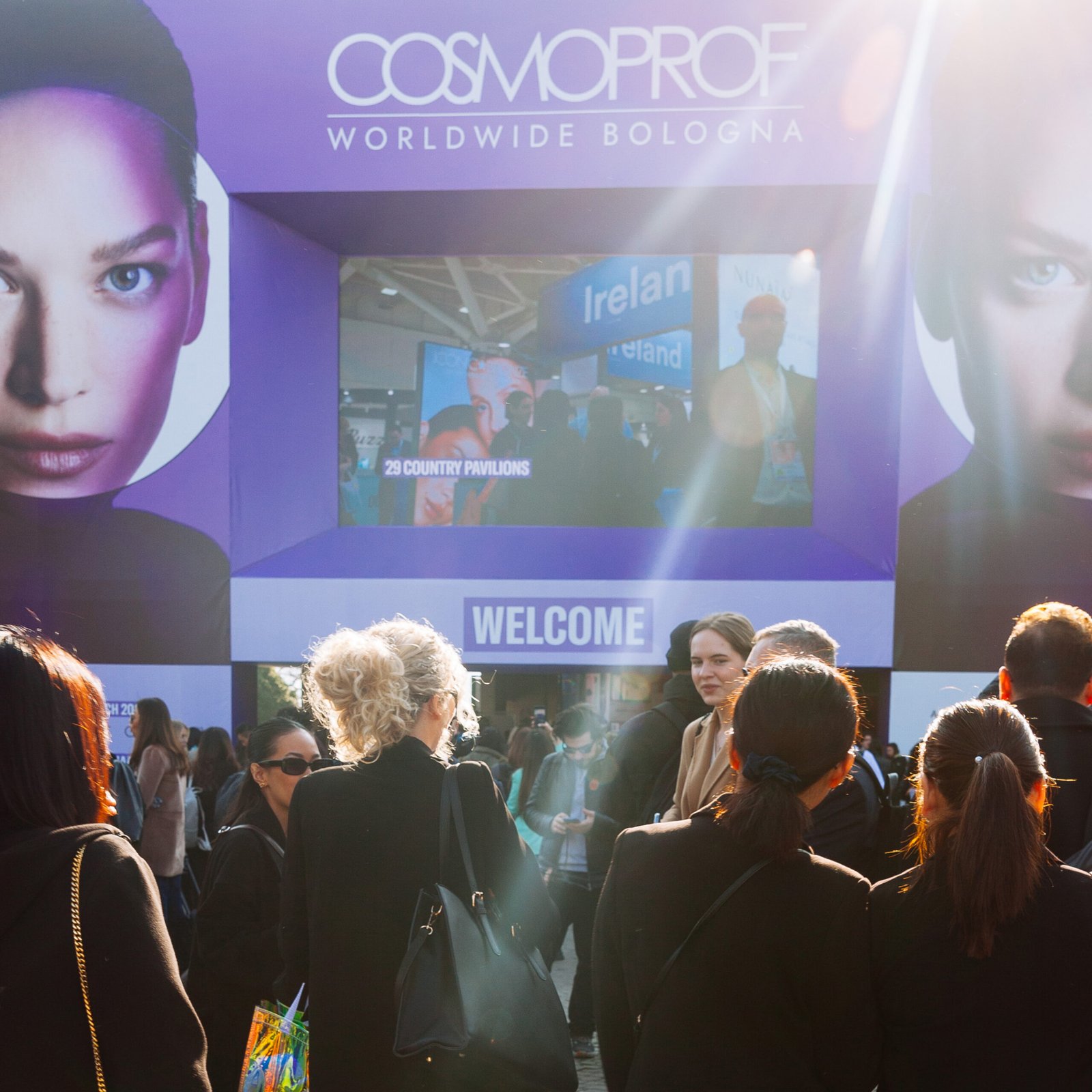 О нас 7 Eyelash Vendors